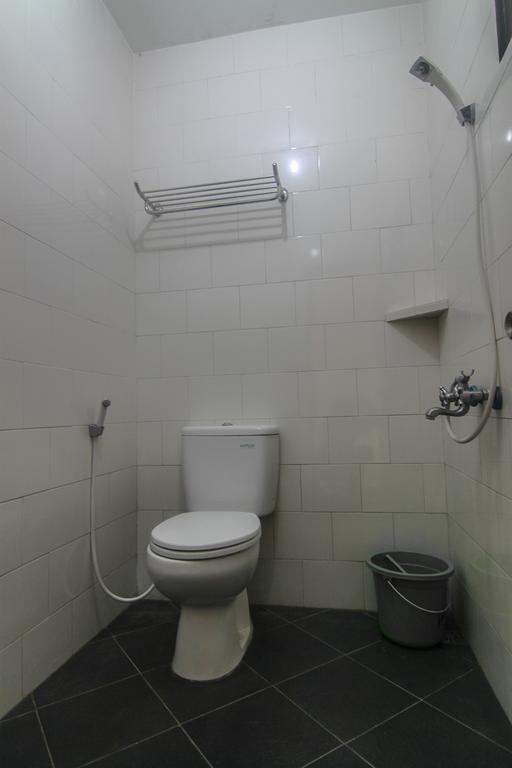 Hotel Cemerlang Батураден Номер фото